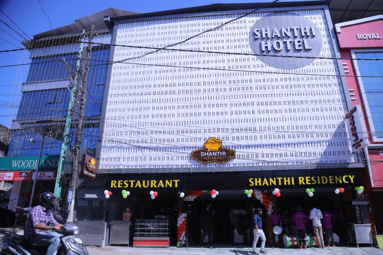Shanthi Residency Pathanāmthitta Eksteriør billede